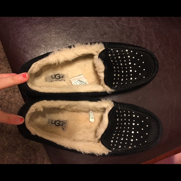 UGG MOCCASINS!