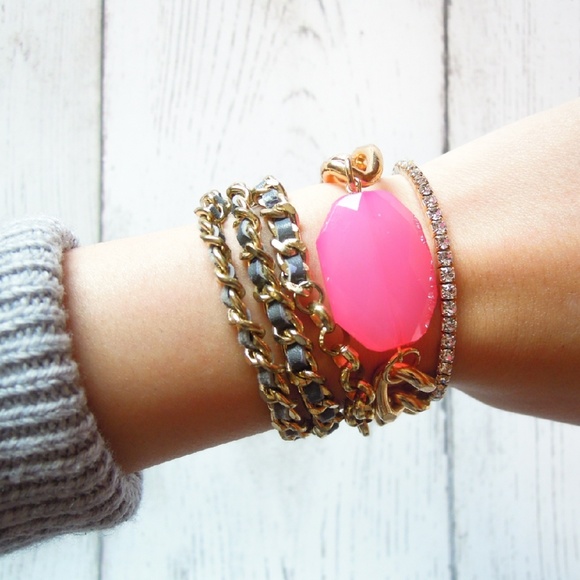 Fuchsia Gem Gold Bracelet NWOT