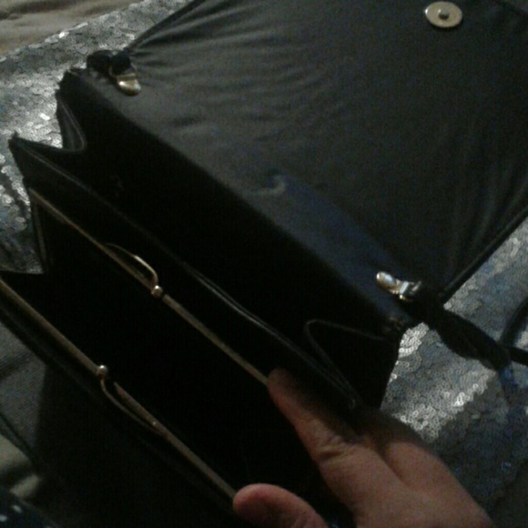 Purse - Picture 2 of 2