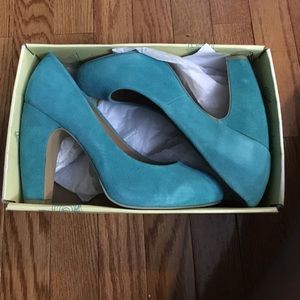 Mint colored pumps