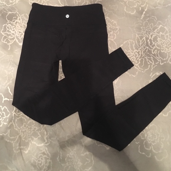 Lululemon legging pants size 4