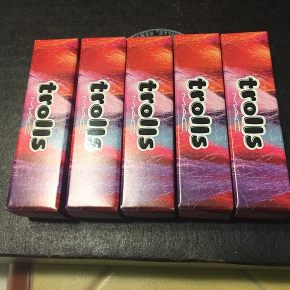 Mac lipsticks