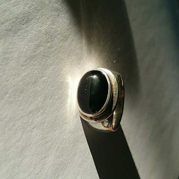 Men's ring - Picture 1 of 3