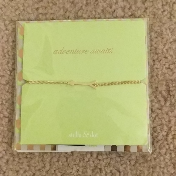 Stella & Dot arrow bracelet