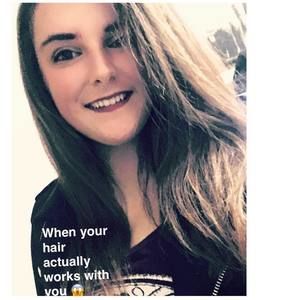 Meet your Posher, Olivia