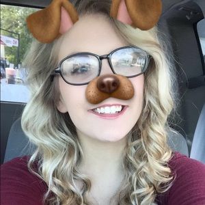 Meet your Posher, Alyssa