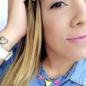 Meet your Posher, María