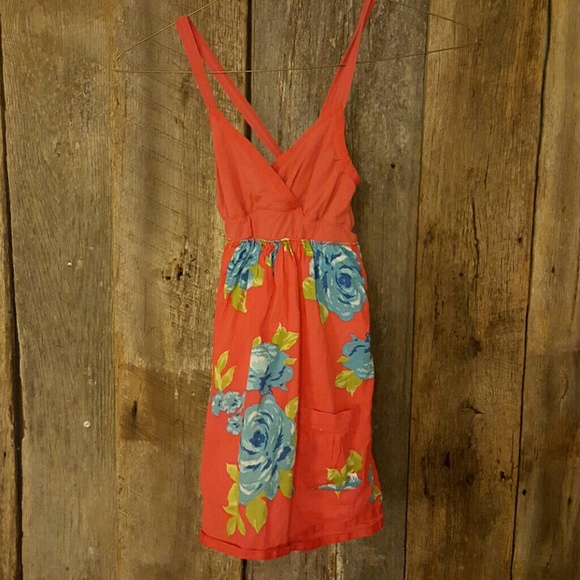 Short floral pink dress