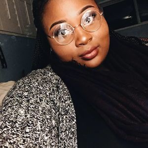 Meet your Posher, Joy