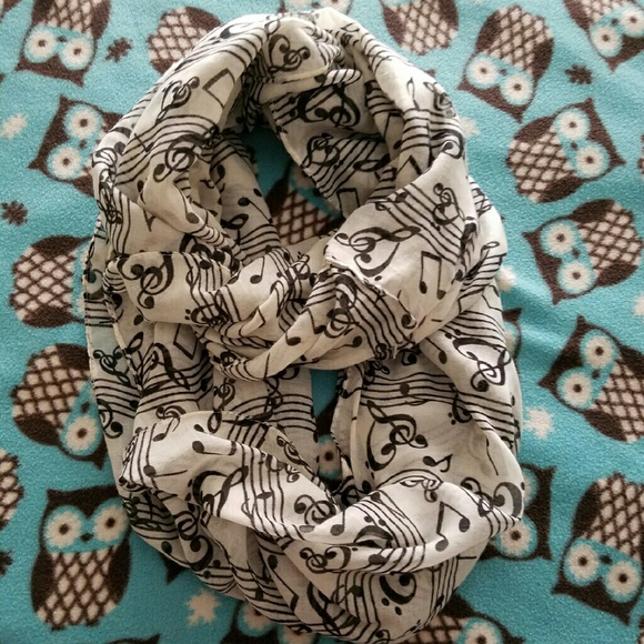 Music Note Infinite Scarf