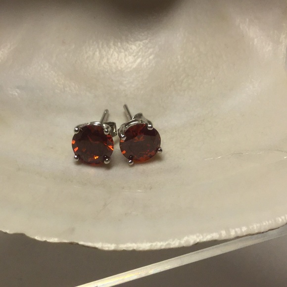 925 Silver & CZirconia Stud Earrings - Picture 2 of 2