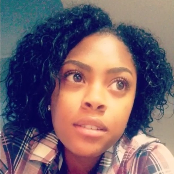 Meet your Posher, Felicity - Picture 1 of 1