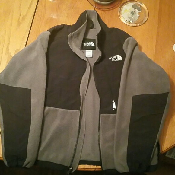 Women's North face Denali fleece jacket in Gray S