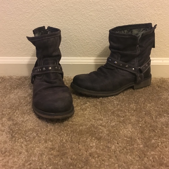 Black booties