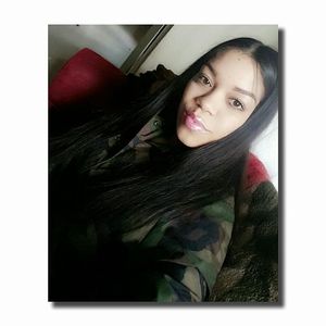 Meet your Posher, Celina