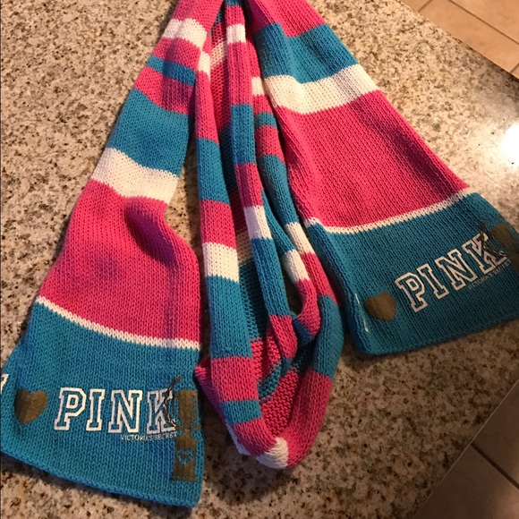 VS Scarf