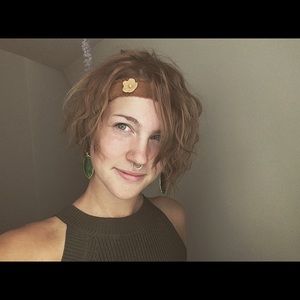 Meet your Posher, Jasmine