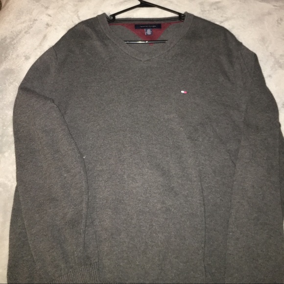 V neck sweater