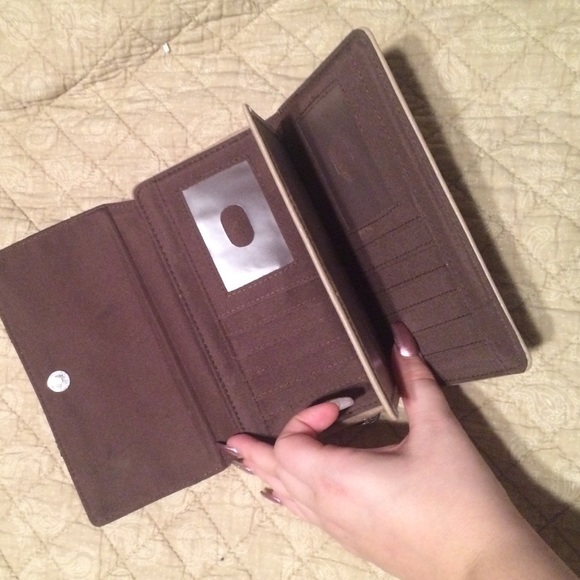 Wallet - Picture 2 of 3