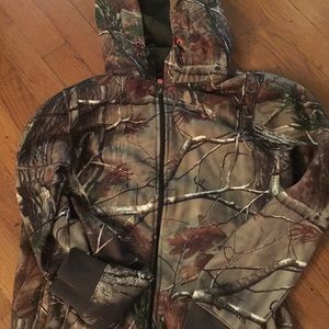 Under armor ladies medium zip up