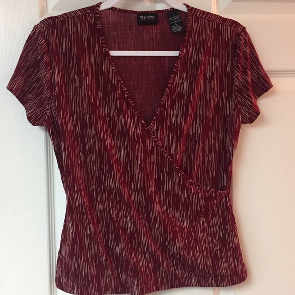 New York and company faux wrap red top - Picture 1 of 3
