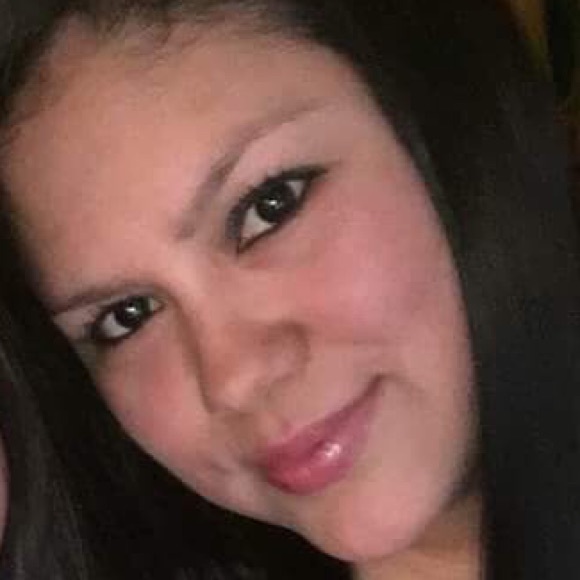 Meet your Posher, Aracely