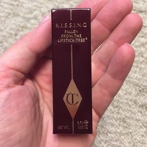 Charlotte Tilbury Lipstick in BITCH PERFECT