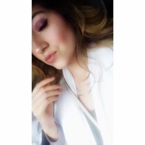 Meet your Posher, Paola