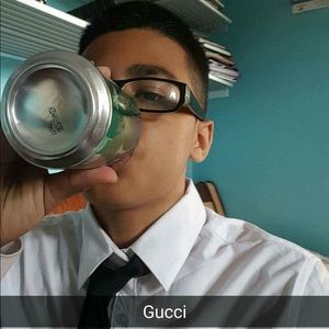 Meet your Posher, Sayed