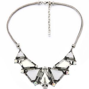 Le Blanc Necklace