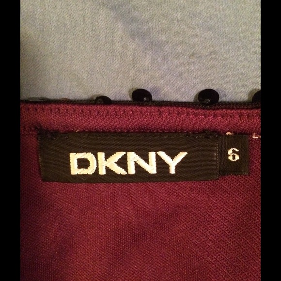💐NWOT DKNY EGGPLANT SEQUIN SHORT SLEEVE PULLOVER - Picture 2 of 3