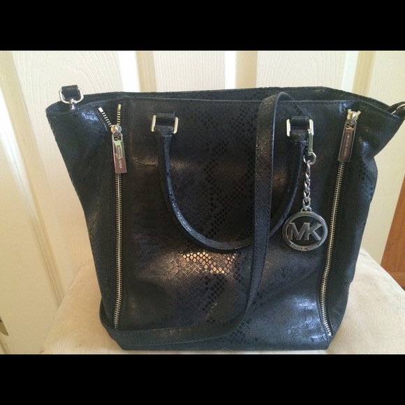 Micheal Kors bag