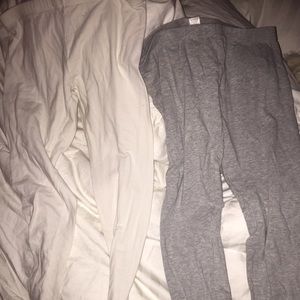 2 pairs of leggings-white and grey