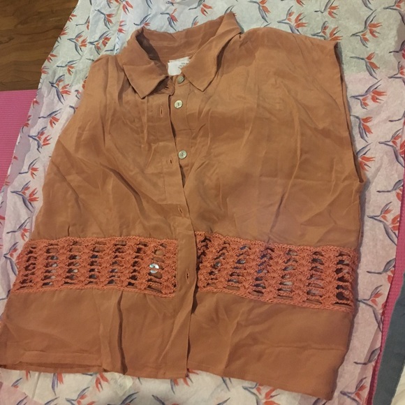 Papaya color // silk // M // brand new // no tags