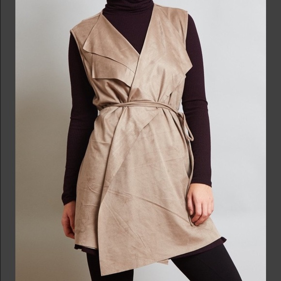 Suede Vest, Double Lapel, Waist Strap - Picture 2 of 4