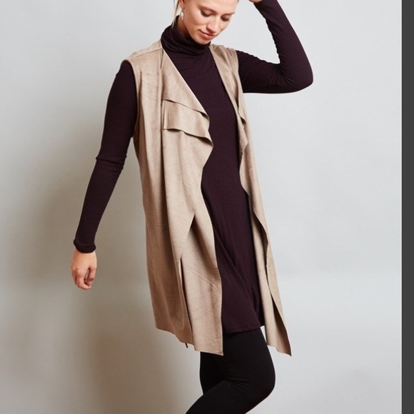 Suede Vest, Double Lapel, Waist Strap - Picture 4 of 4