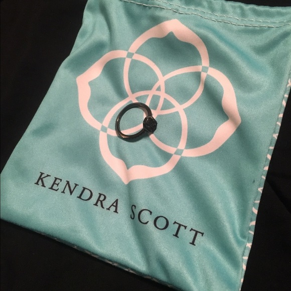 Kendra Scott ring in Black Drusy!!