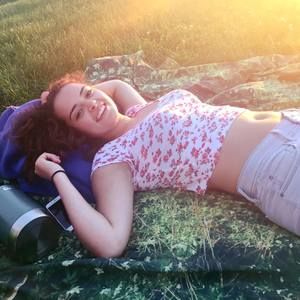 Meet your Posher, Ana