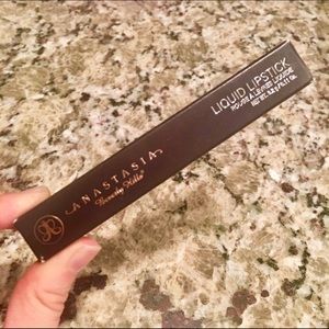 Anastasia Beverly Hills liquid lipstick "SPICY" 🌶