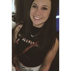 Meet your Posher, Hannah