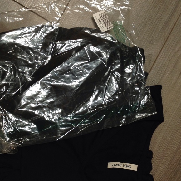 BLACK EMPIRE-WAIST DRESS - Picture 4 of 4