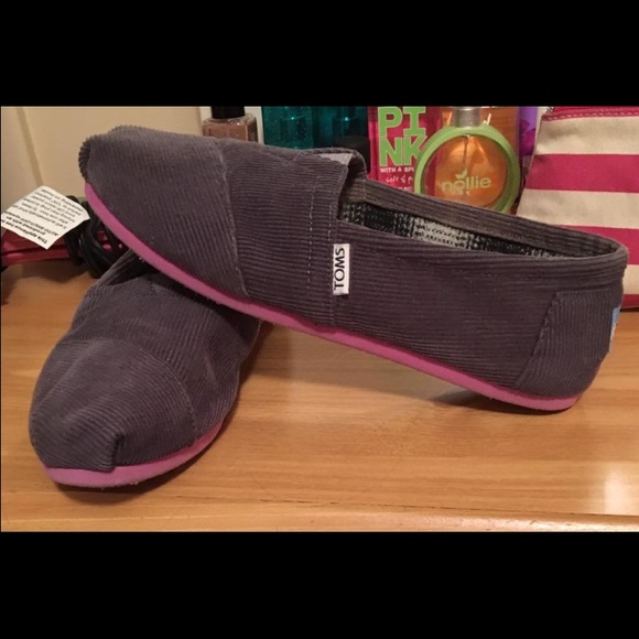 Toms
