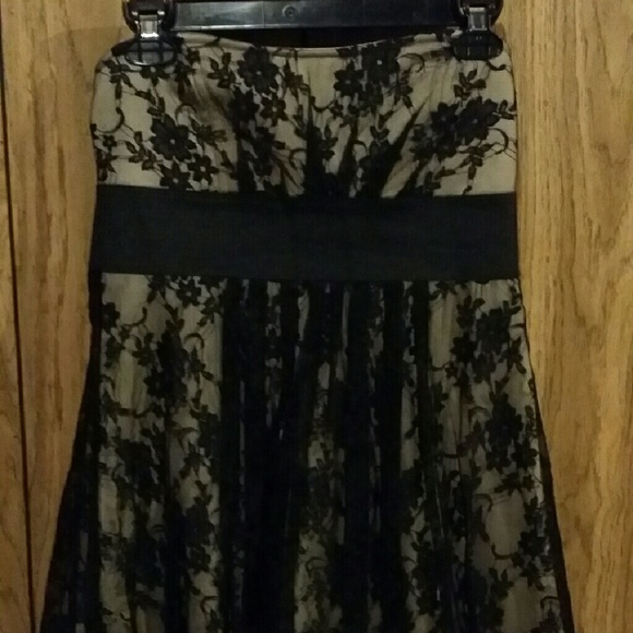 Dress - Picture 1 of 4