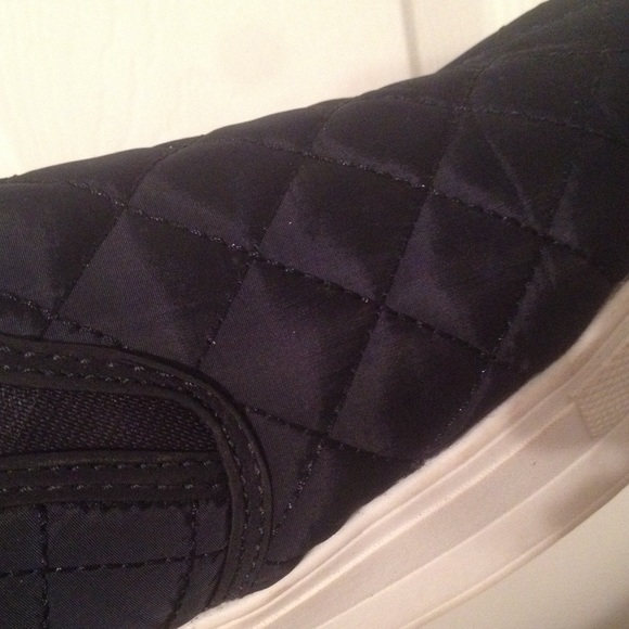 🌸SATIN PLATFORMS🌸 - Picture 2 of 4