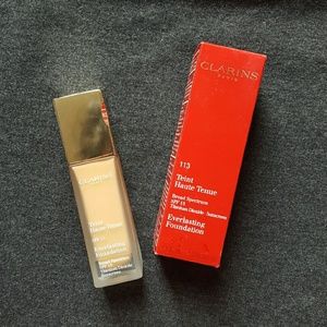 Clarins Everlasting Foundation 113 Chestnut