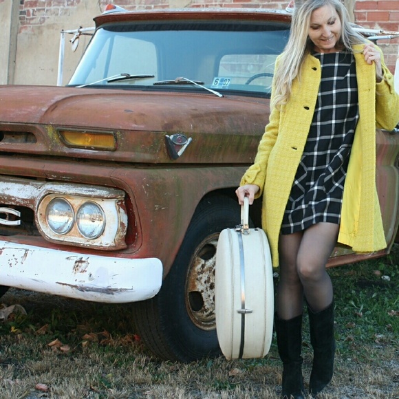 โSOLDโ - Picture 3 of 3