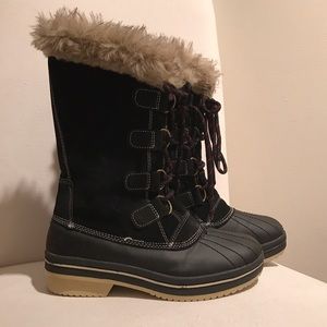 Winter snow boots, like Sorel
