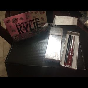 Kylie merry lip kit holiday edition