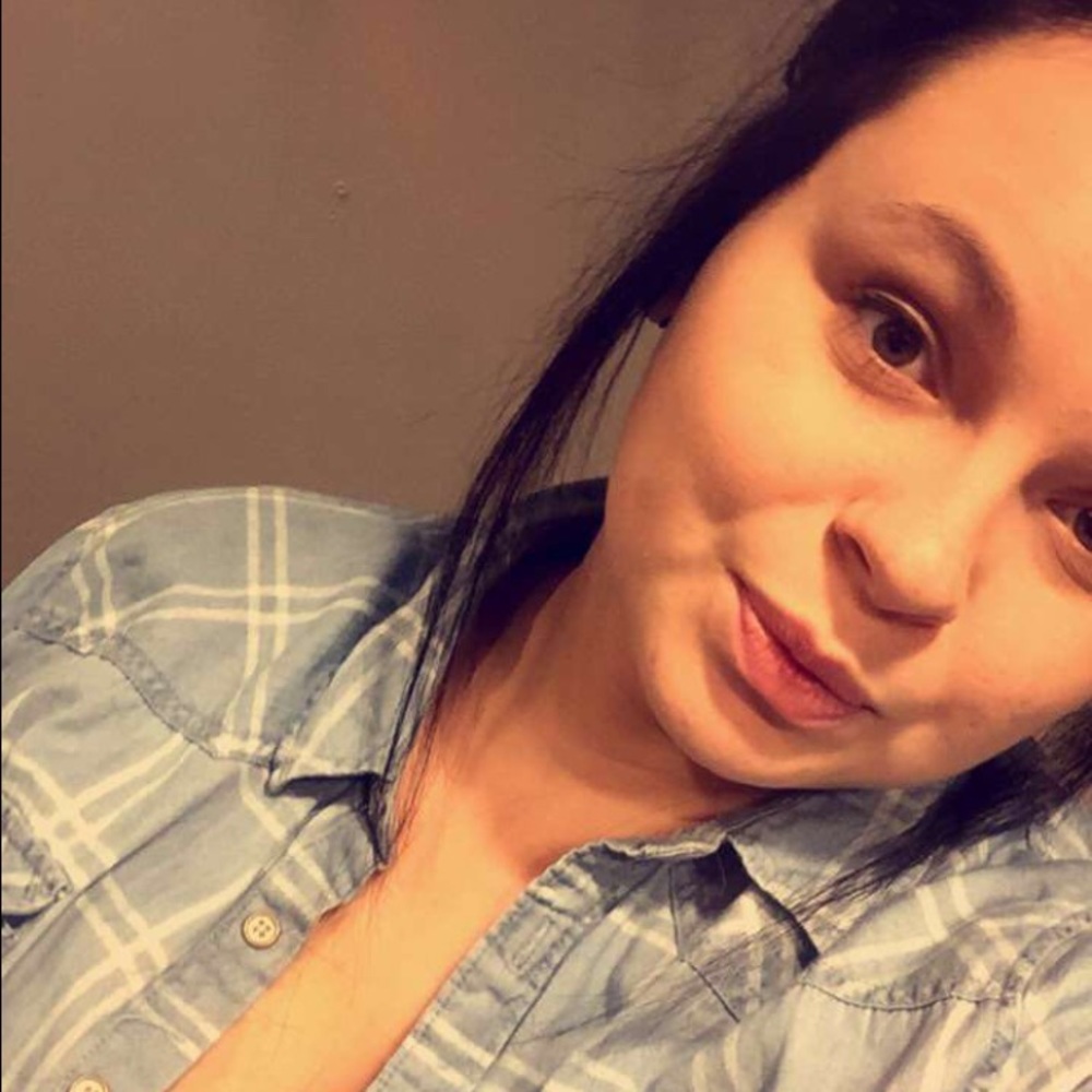 Meet your Posher, Christena