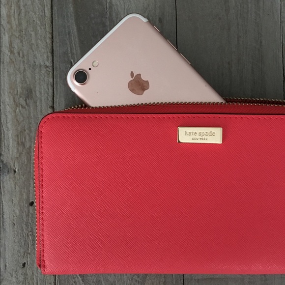 NWT Kate Spade ♠️ Newbury Zip Wallet - Picture 2 of 4